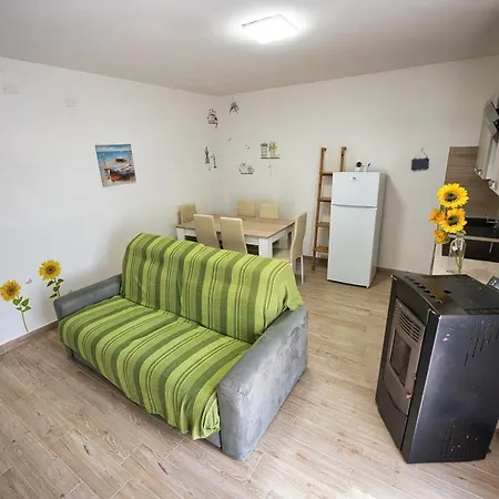 Tatil Evi Alloggi Del Mirto A Morcone - Goelba *