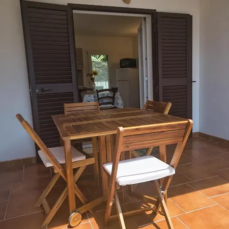 Tatil Evi Alloggi Del Mirto A Morcone - Goelba *