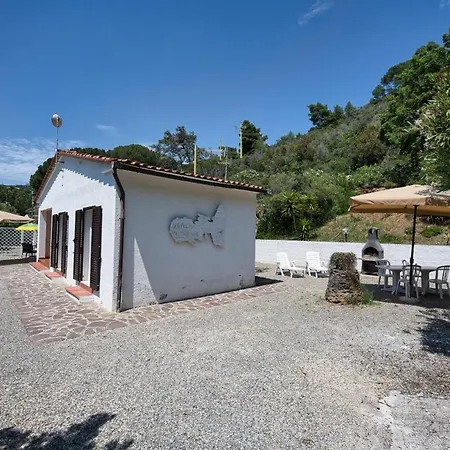 Alloggi Del Mirto A Morcone - Goelba Tatil Evi *