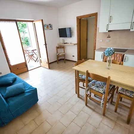 Tatil Evi Alloggi Del Mirto A Morcone - Goelba